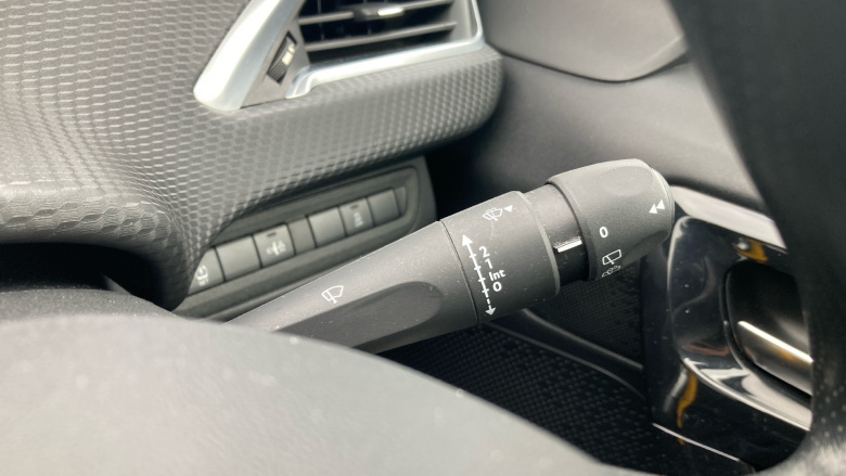 Peugeot 208 1.0 PureTech Access A/C 5dr Petrol Hatchback